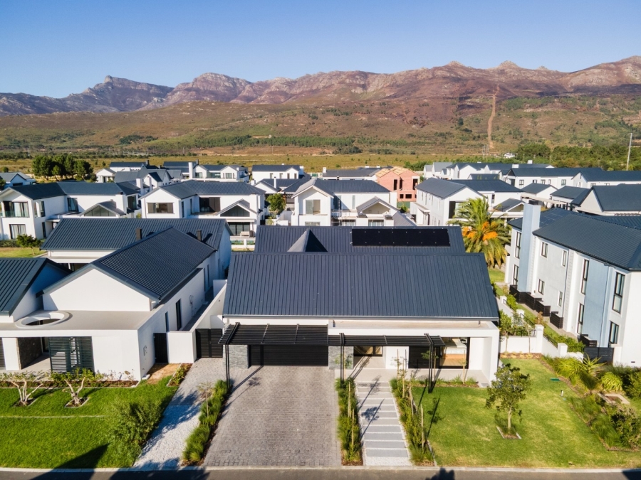 4 Bedroom Property for Sale in Pearl Valley at Val de Vie Western Cape